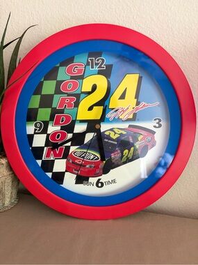 Vintage Jeff Gordon #24 Wall Clock NASCAR Dupont